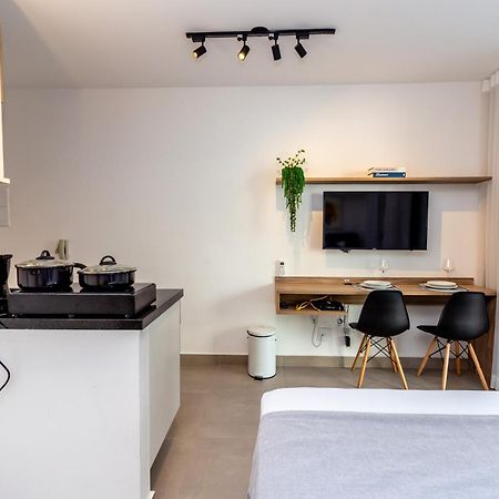 360 Vn Melo Alves By Housi Apartment São Paulo Luaran gambar
