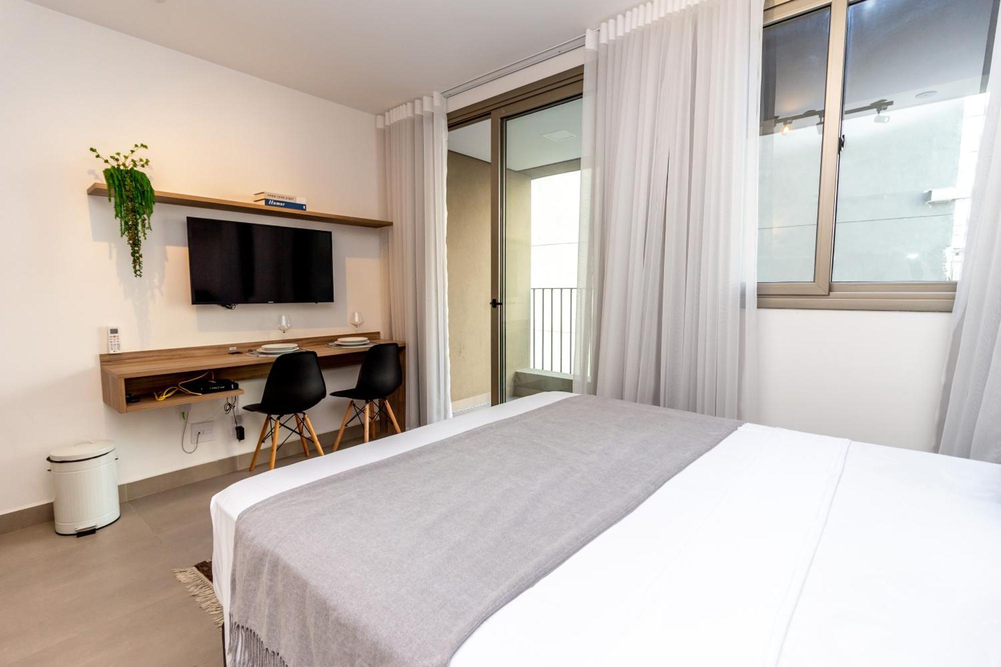 360 Vn Melo Alves By Housi Apartment São Paulo Luaran gambar